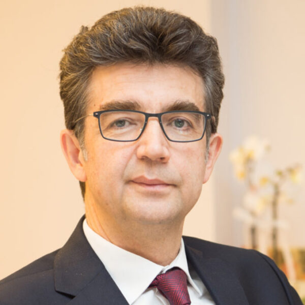 doc-dr-mehmet-akif-kirecci